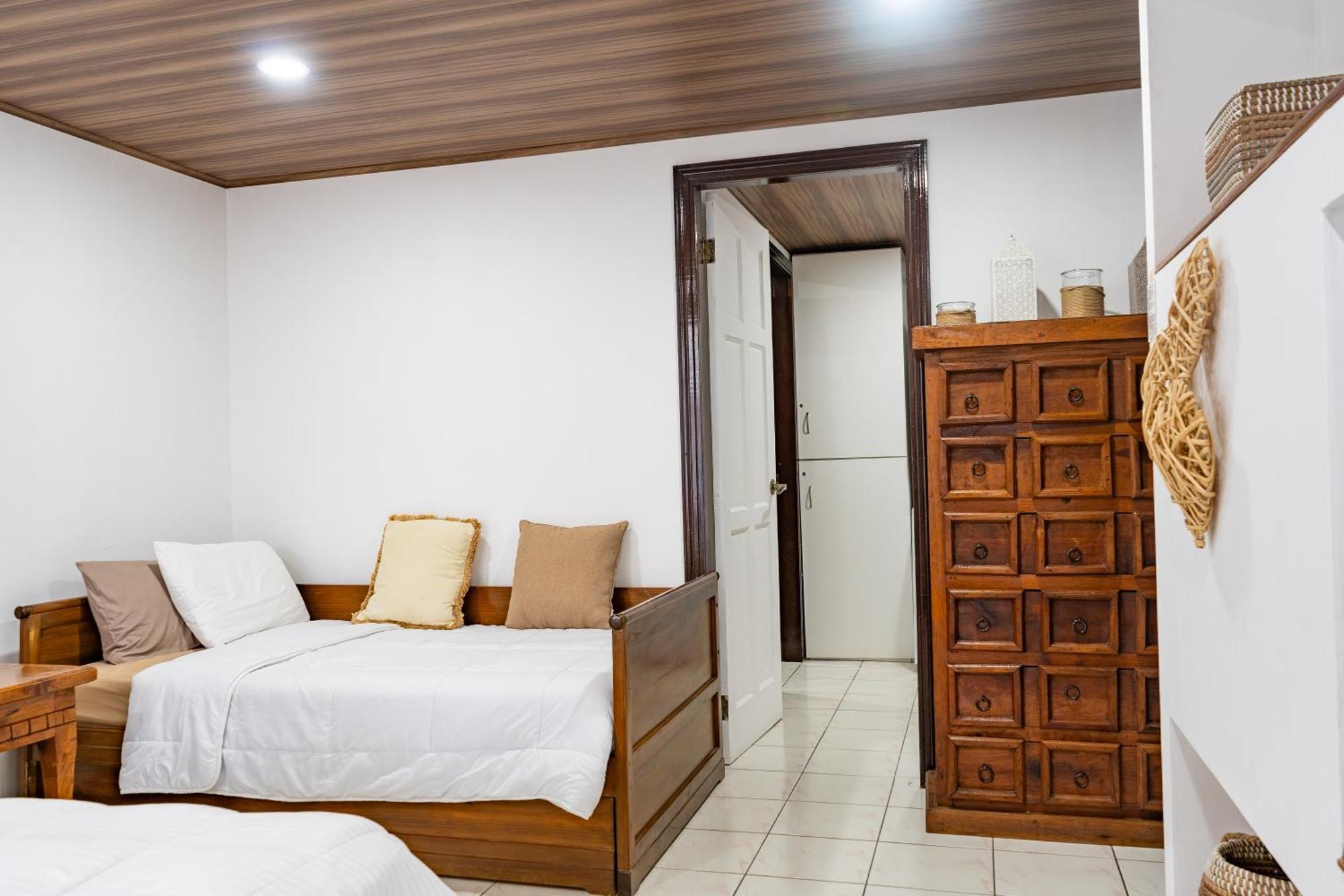 Family 2bd Near Quepos/manuel Antonio Apartment